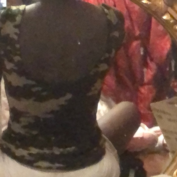 Knee length Camo designed dress - Picture 10 of 10